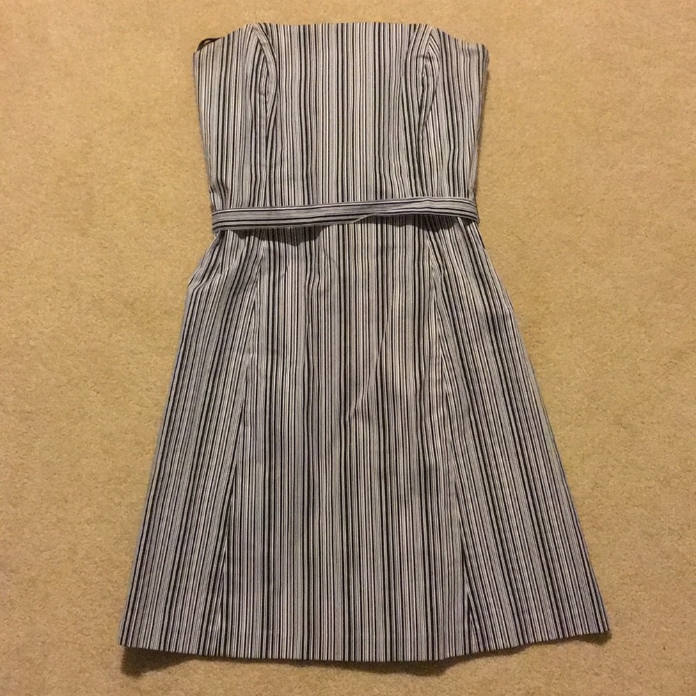 White House Black Market Strapless dress